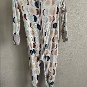 Little Sleepies Moon Phase Convertible Romper 6-12m